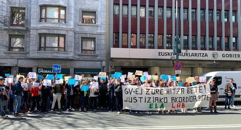 ELA y LAB convocan una nueva jornada de huelga, el 10 de mayo