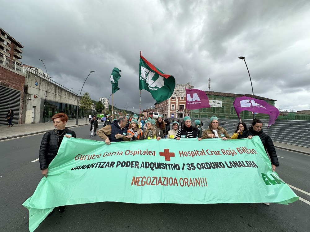 En huelga para recuperar el poder adquisitivo y reducir la jornada