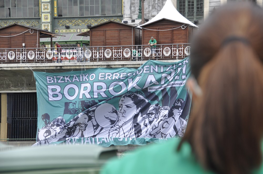 En marcha la acampada de las trabajadoras en huelga de las residencias de Bizkaia
