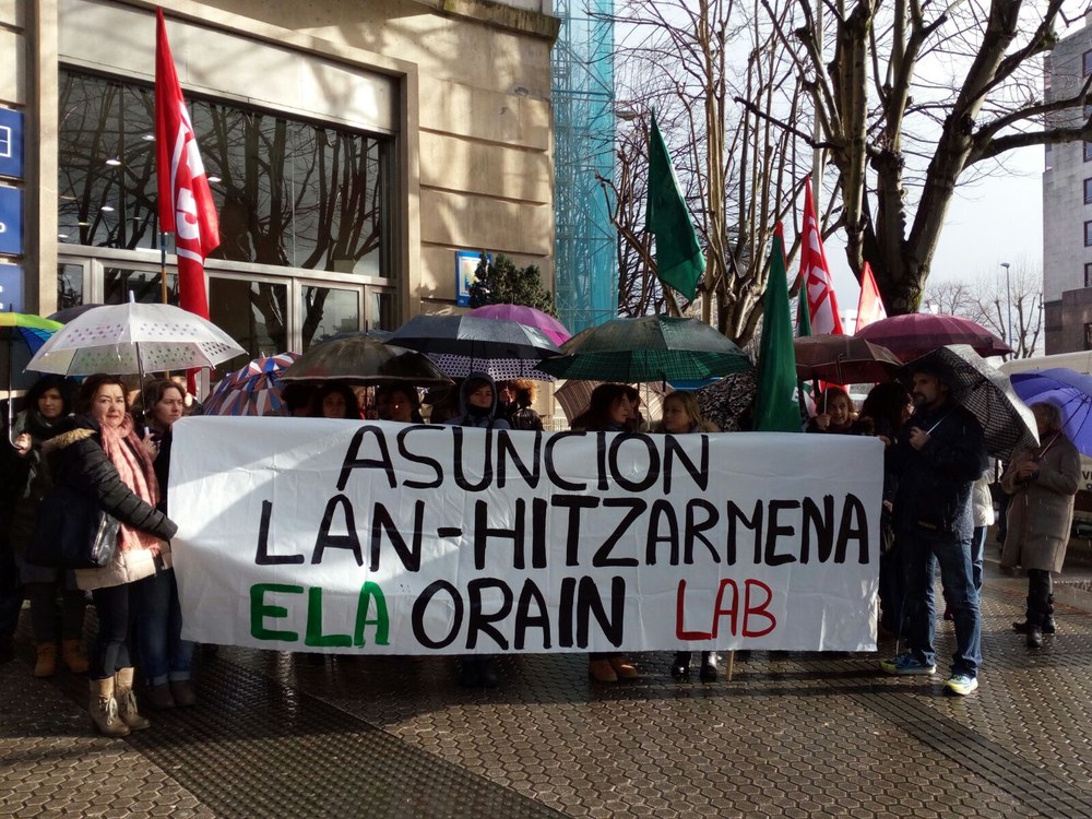 La plantilla de la Clínica Asunción de Tolosa se moviliza contra la precariedad