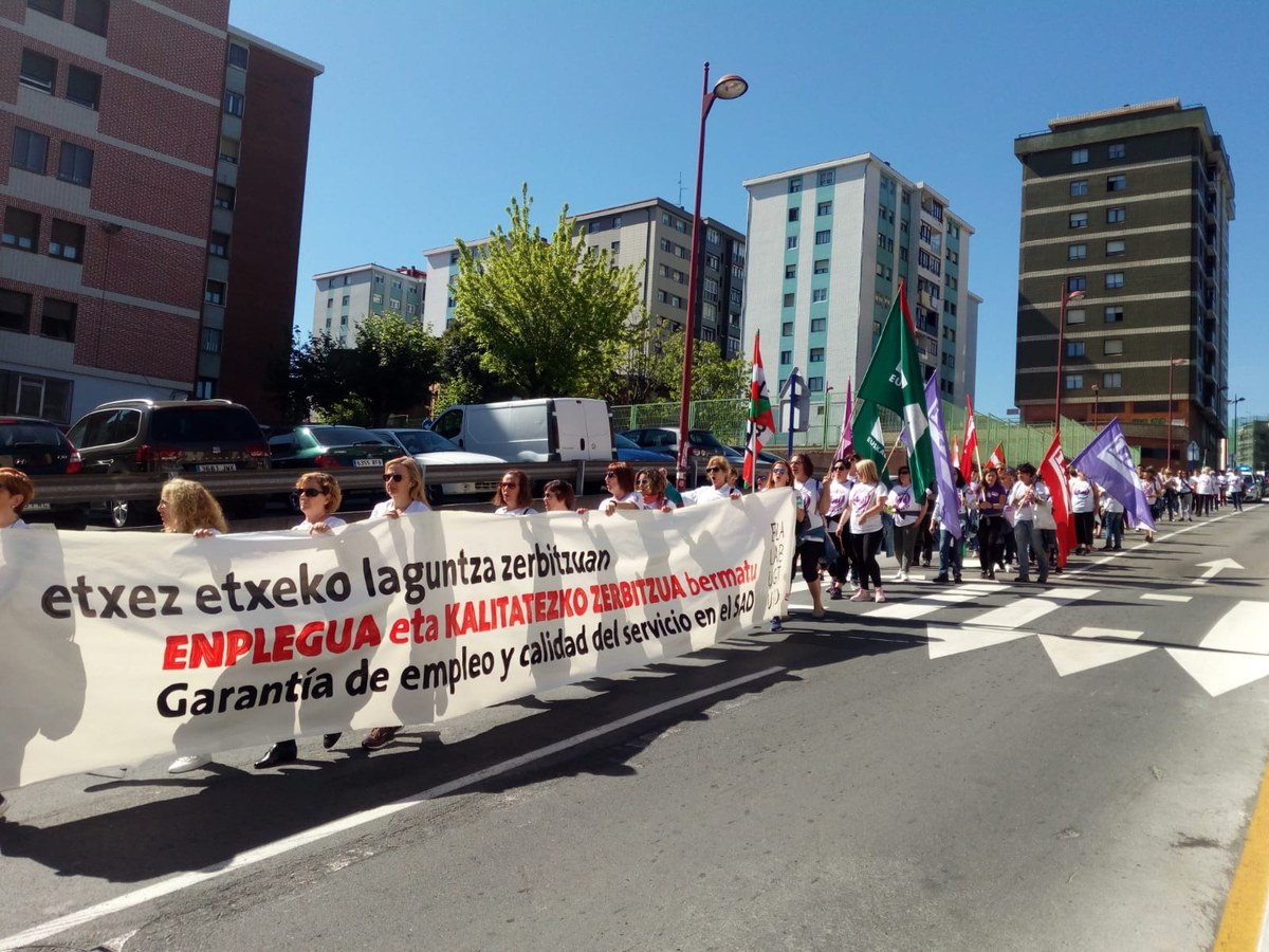 Las trabajadoras de Ayuda a Domicilio de Bizkaia en huelga entre el 13 ...