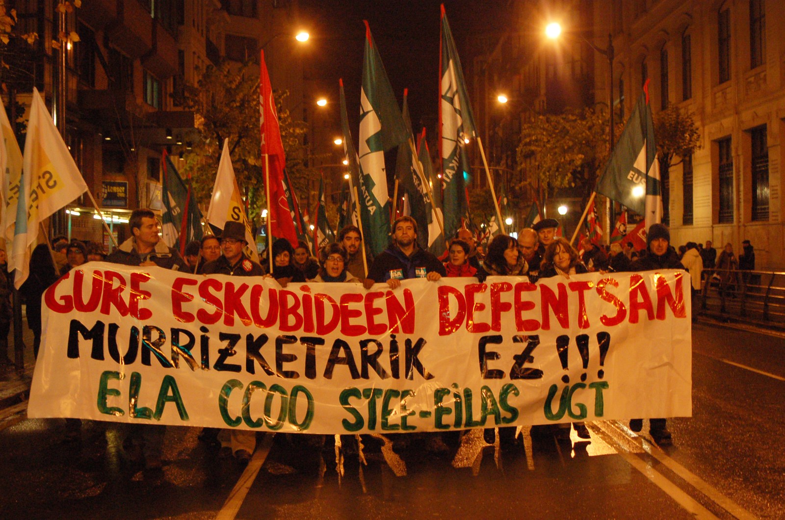 Trabajadores de la enseñanza concertada salen a la calle para denunciar los recortes