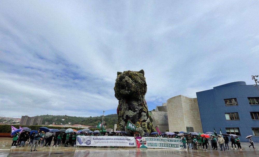 Puppy se solidariza con las trabajadoras en el comienzo de una nueva tanda de huelgas