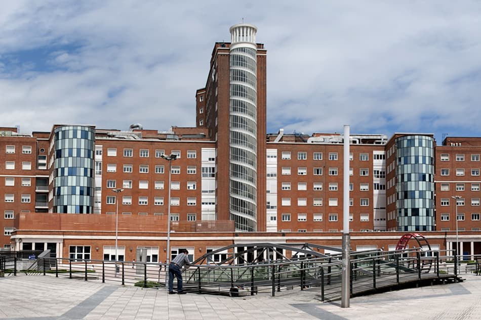 ELA denuncia que la plantilla de Urgencias del Hospital de Cruces está saturada