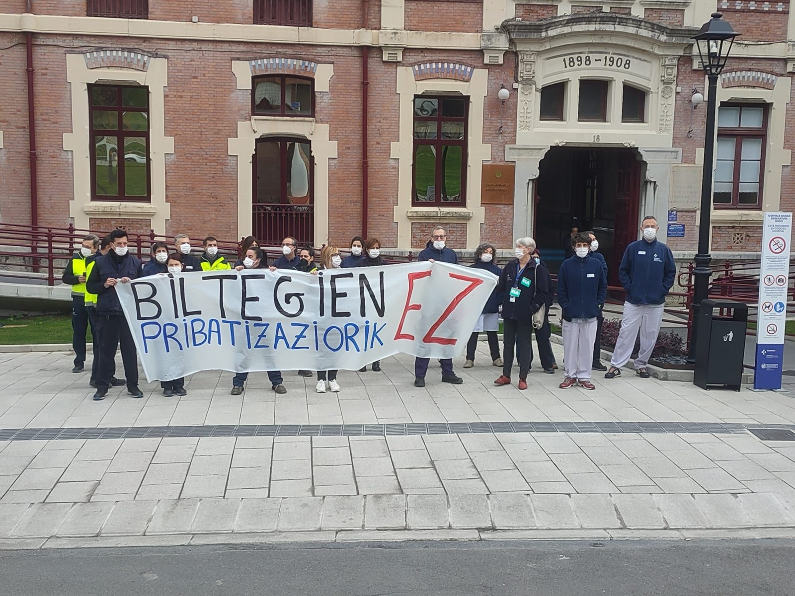 ELA exige al Consejero de Salud que paralice la privatización