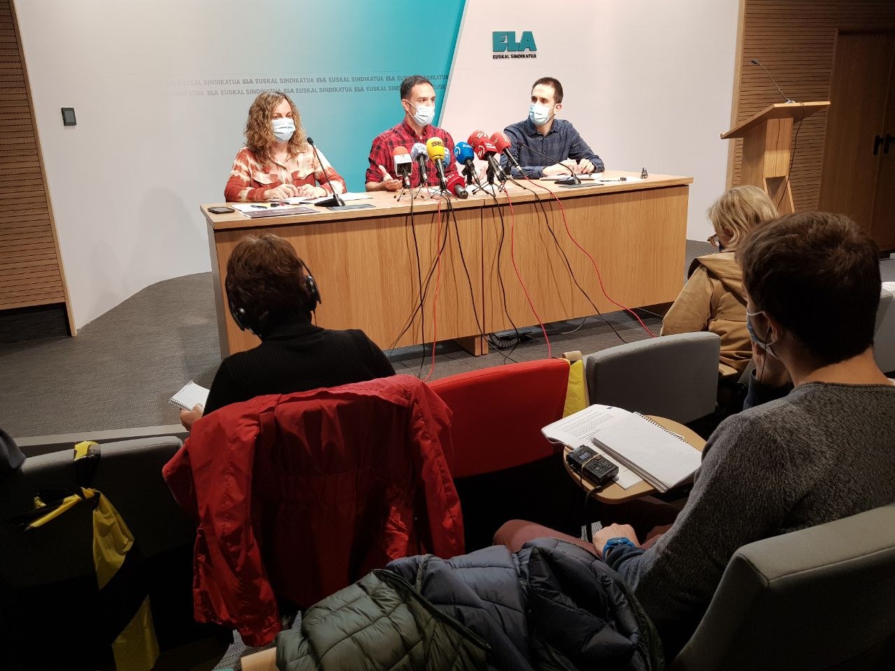 ELA presenta una batería de medidas para revertir los problemas estructurales que ya padecían en Osasunbidea y Osakidetza antes de la pandemia ELA presenta una batería de medidas para revertir los problemas estructurales que ya padecían en Osasunbidea y Osakidetza antes de la pandemia