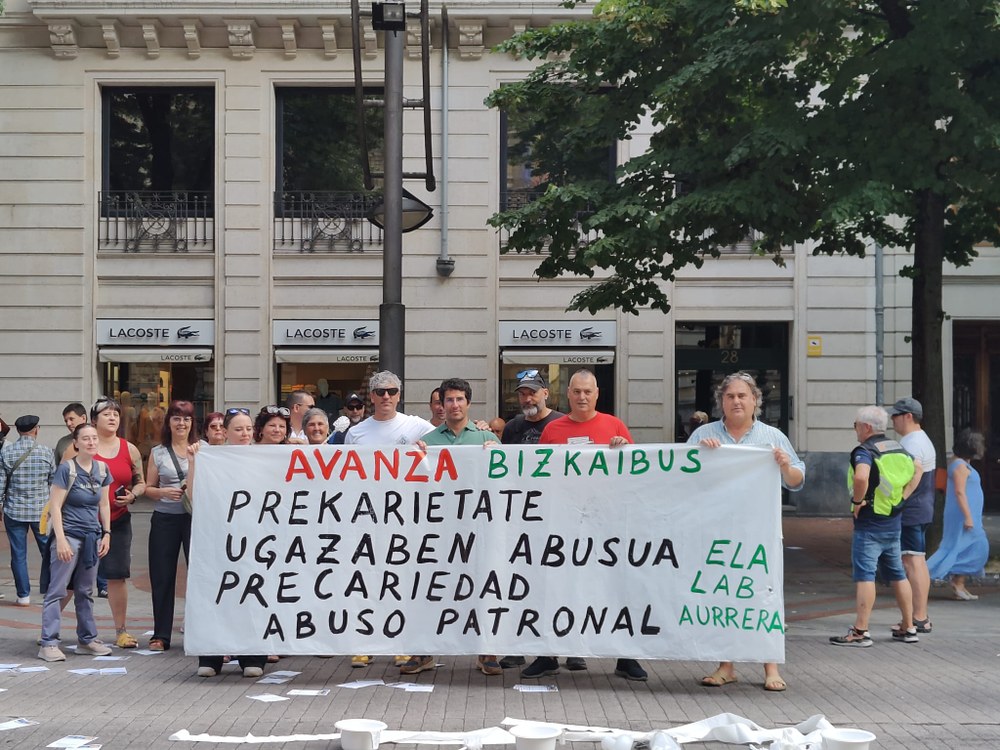 Concentración para denunciar la precariedad laboral y la falta de baños