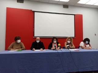 LAB, ELA, UGT, CCOO y SATSE denuncian el desmantelamiento de los servicios públicos en Bizkaia
