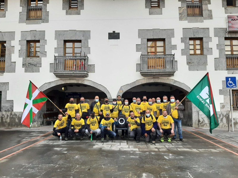 Vulcanizados Zuloaga exige un convenio propio en una marcha desde Ugao hasta Zeberio