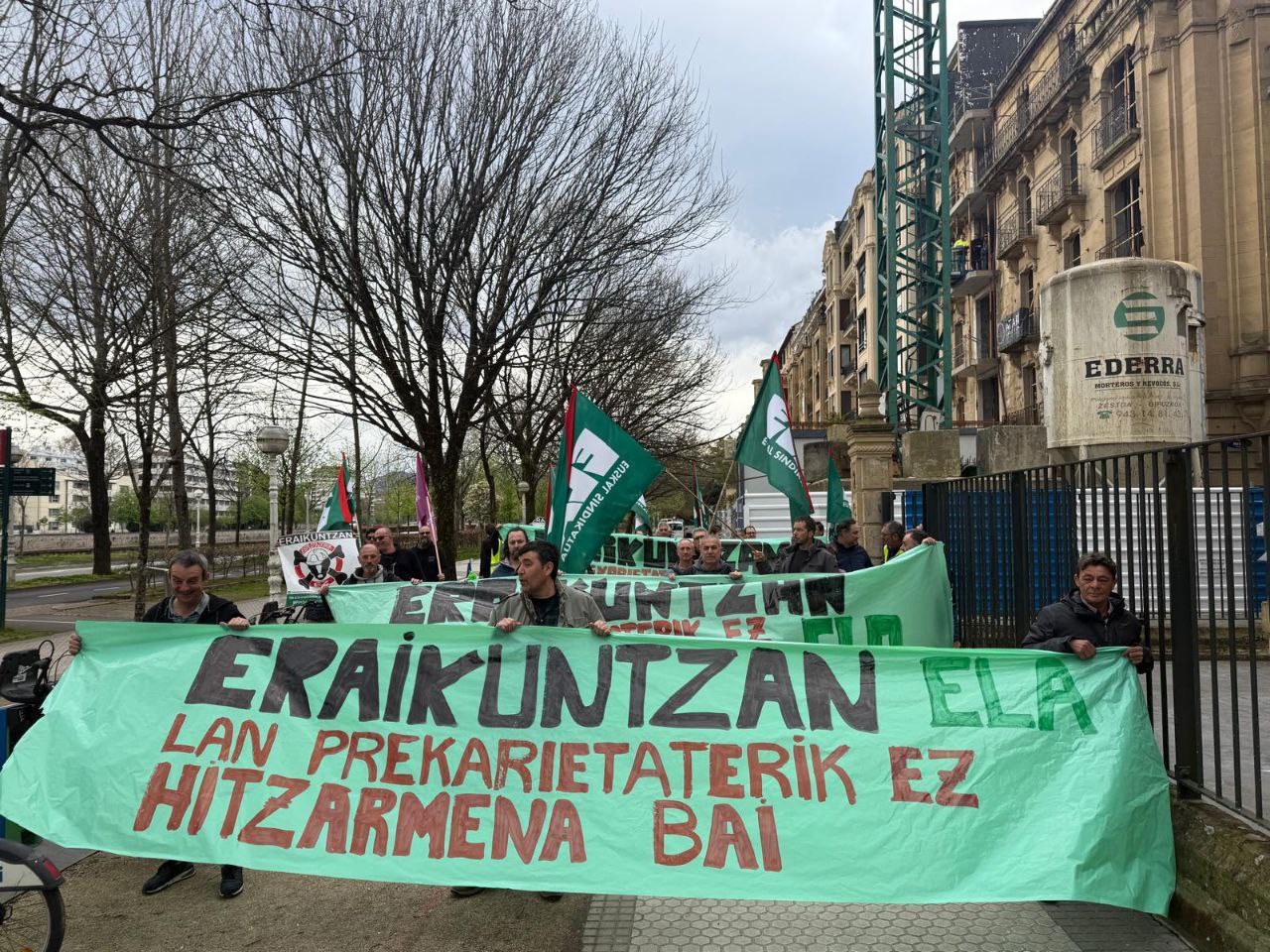 Asamblea y marcha para denunciar que no avanza la negociación Asamblea y marcha para denunciar que no avanza la negociación