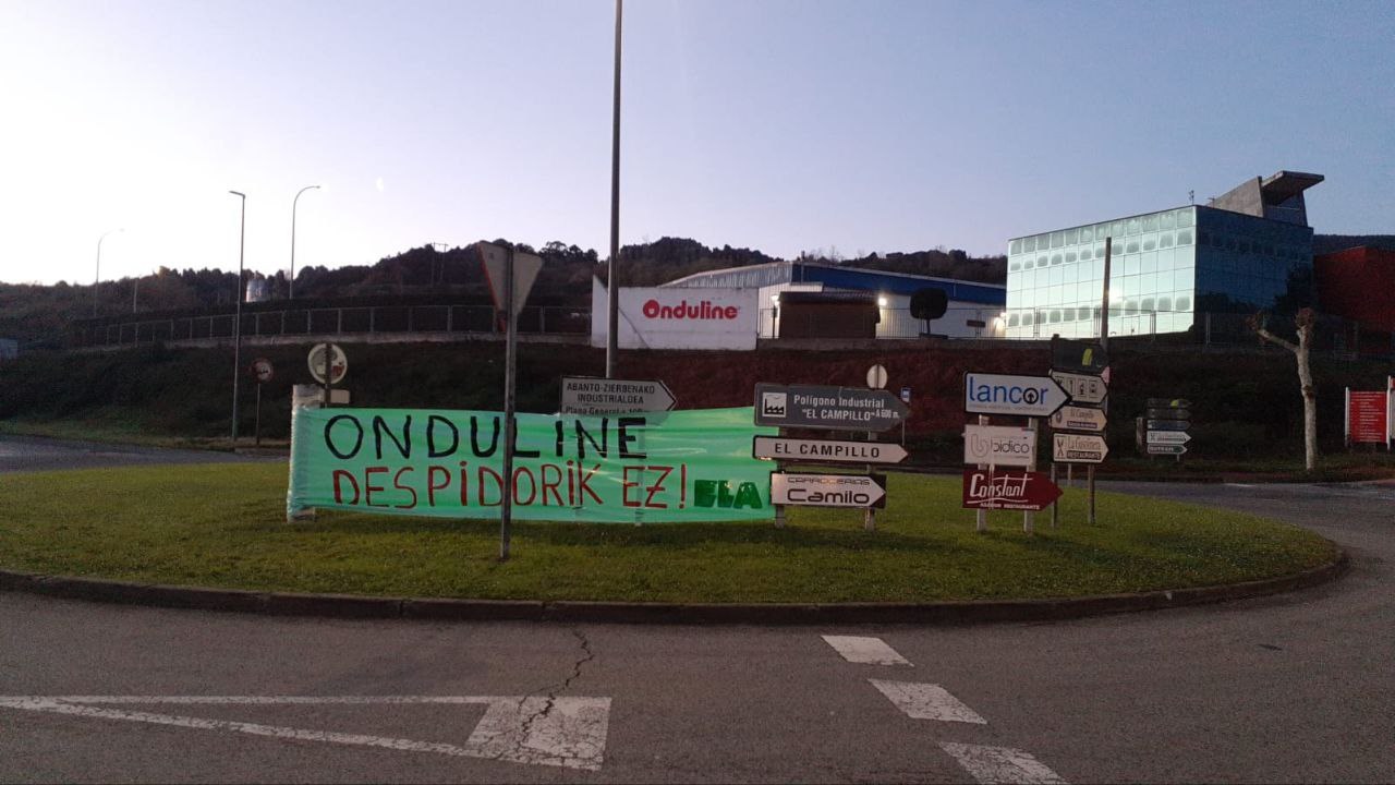 La huelga contra los despidos paraliza la producción