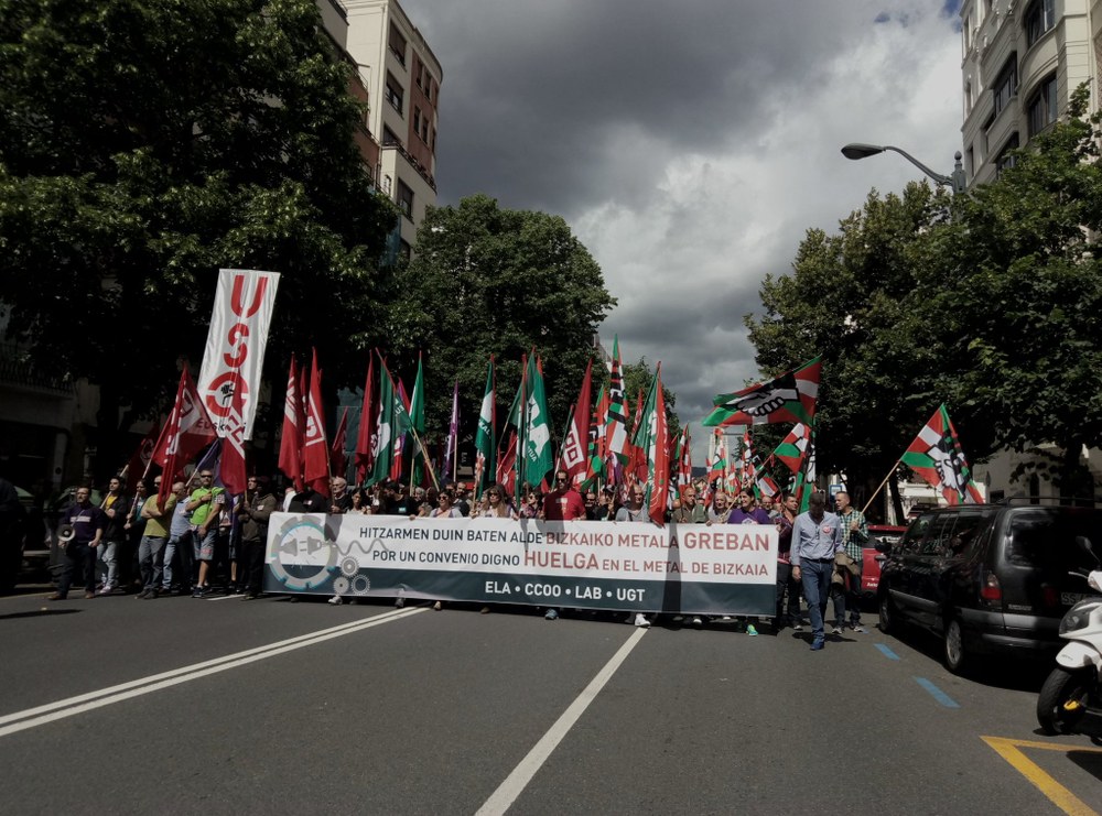 Miles de metalúrgicos toman el centro de Bilbao
