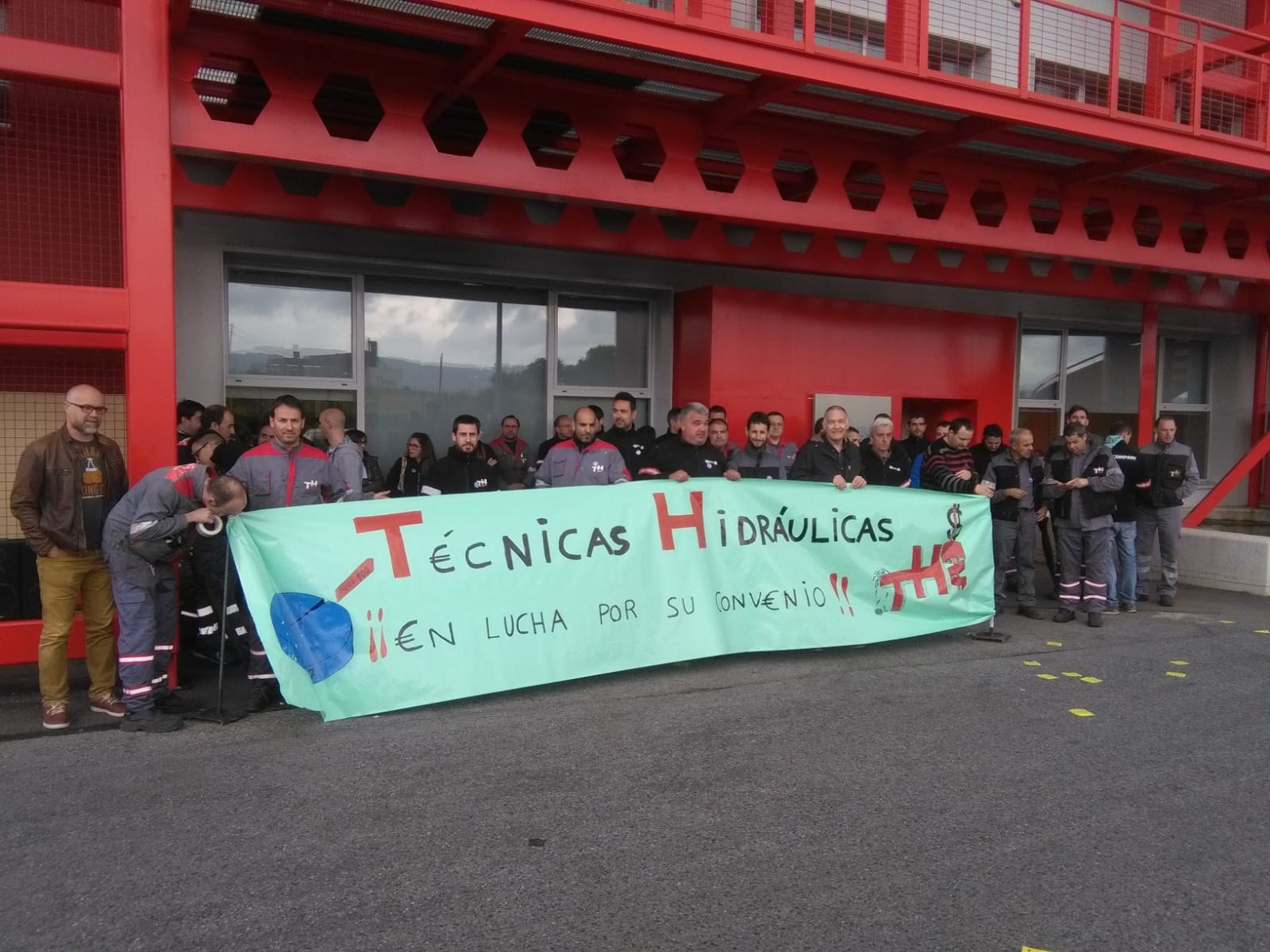 Paros en Técnicas Hidráulicas de Mungia