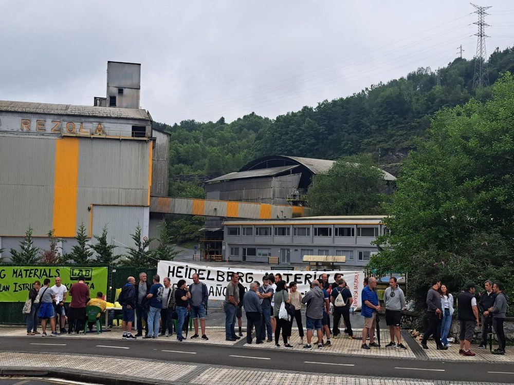 Se ha conseguido parar por completo la producción en la primera jornada de huelga