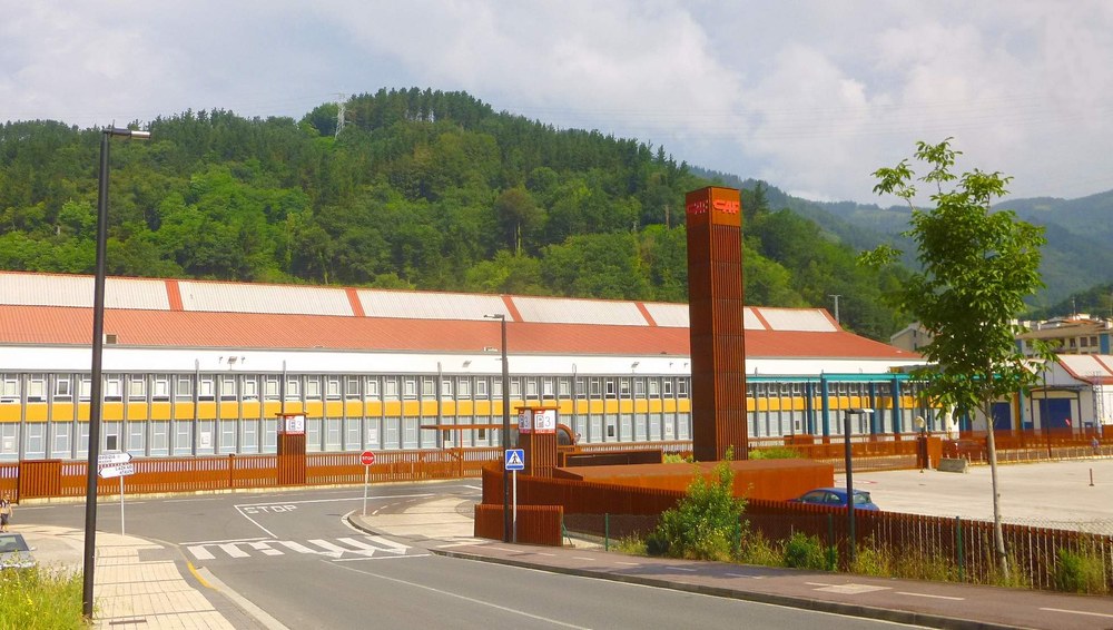 Tres naves de CAF paralizadas por dar positivo
