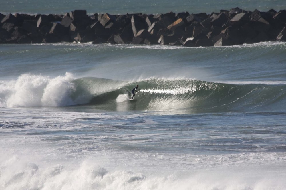 ELA se opone a la construcción de una instalación de olas artificiales en la zona de Antondegi de Donostia