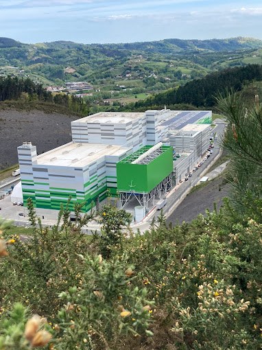 La cantidad de dioxinas en el entorno de la incineradora de Zubieta aumenta año tras año