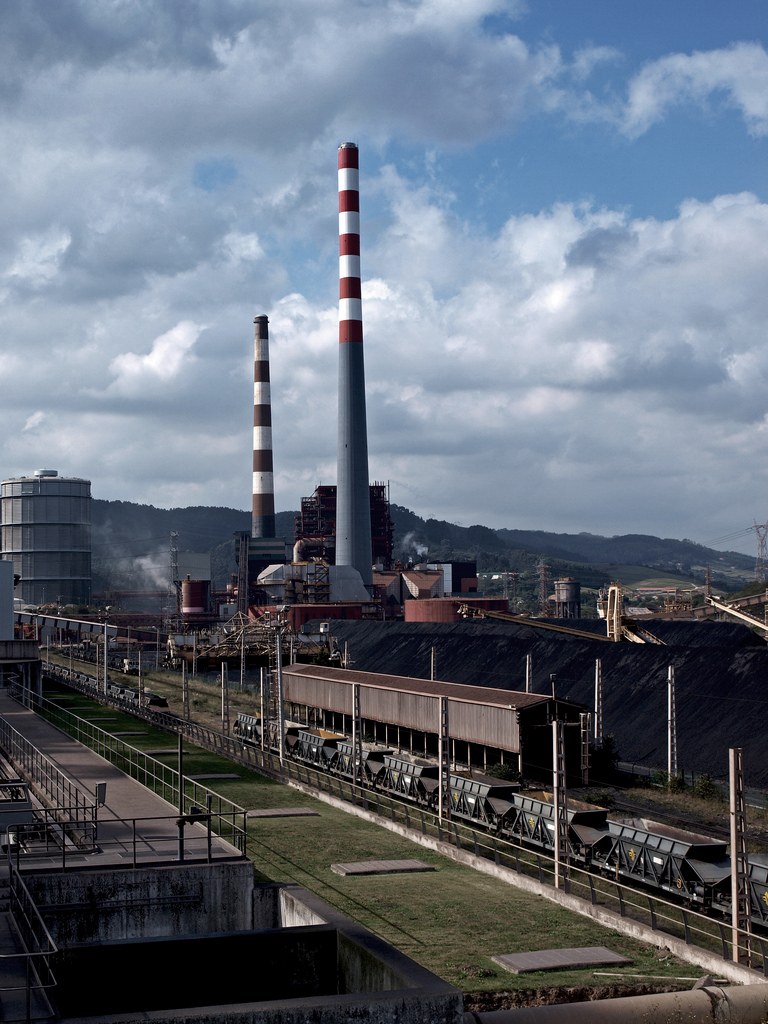 Organismos internacionales alertan sobre la necesidad de la transición energética ante el uso creciente del carbón