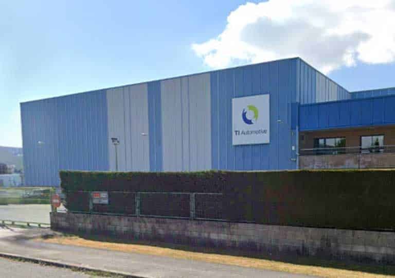 La plantilla rechaza el proceso de reestructuración y exige garantías para el empleo