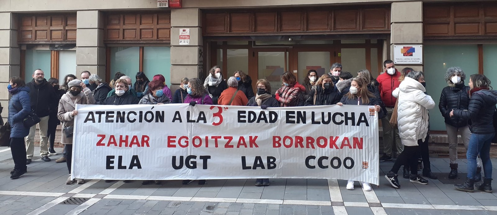 Concentración por el Convenio de Residencias de la 3ª edad de Navarra y para dignificar el trabajo de cuidados