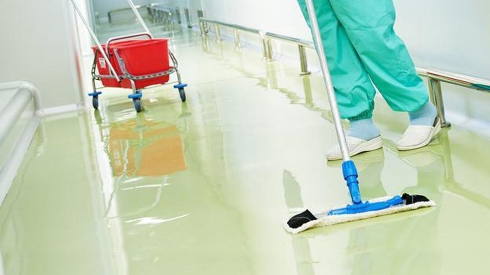 El Comité de la empresa de Maju, subcontratada por Osasunbidea, denuncia la muerte en accidente laboral no traumático de una trabajadora