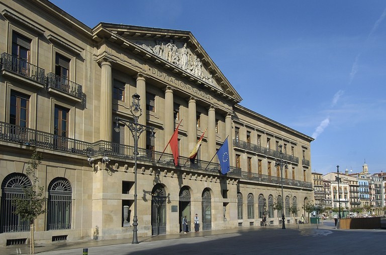 El Gobierno de Navarra renuncia de nuevo a decidir aquí el sueldo y el número de plazas que deben salir a OPE
