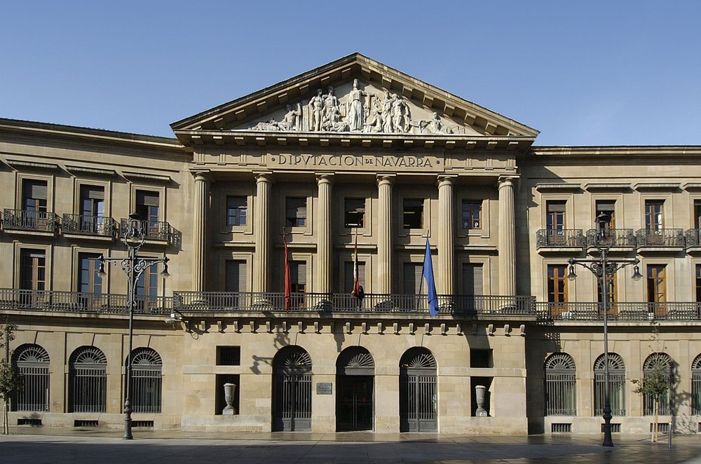 ELA convoca a UGT, CCOO, LAB y la CEN para exigir entre todos al Gobierno foral que facilite que las negociaciones puedan desarrollarse también en euskera