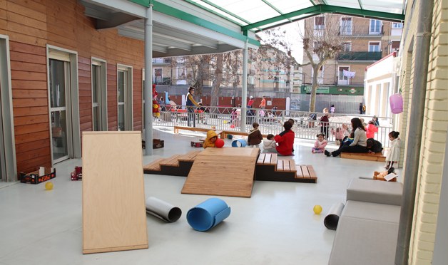 ELA secunda la huelga de las escuelas infantiles de Pamplona para exigir la paralización de la oferta lingüística del Ayuntamiento