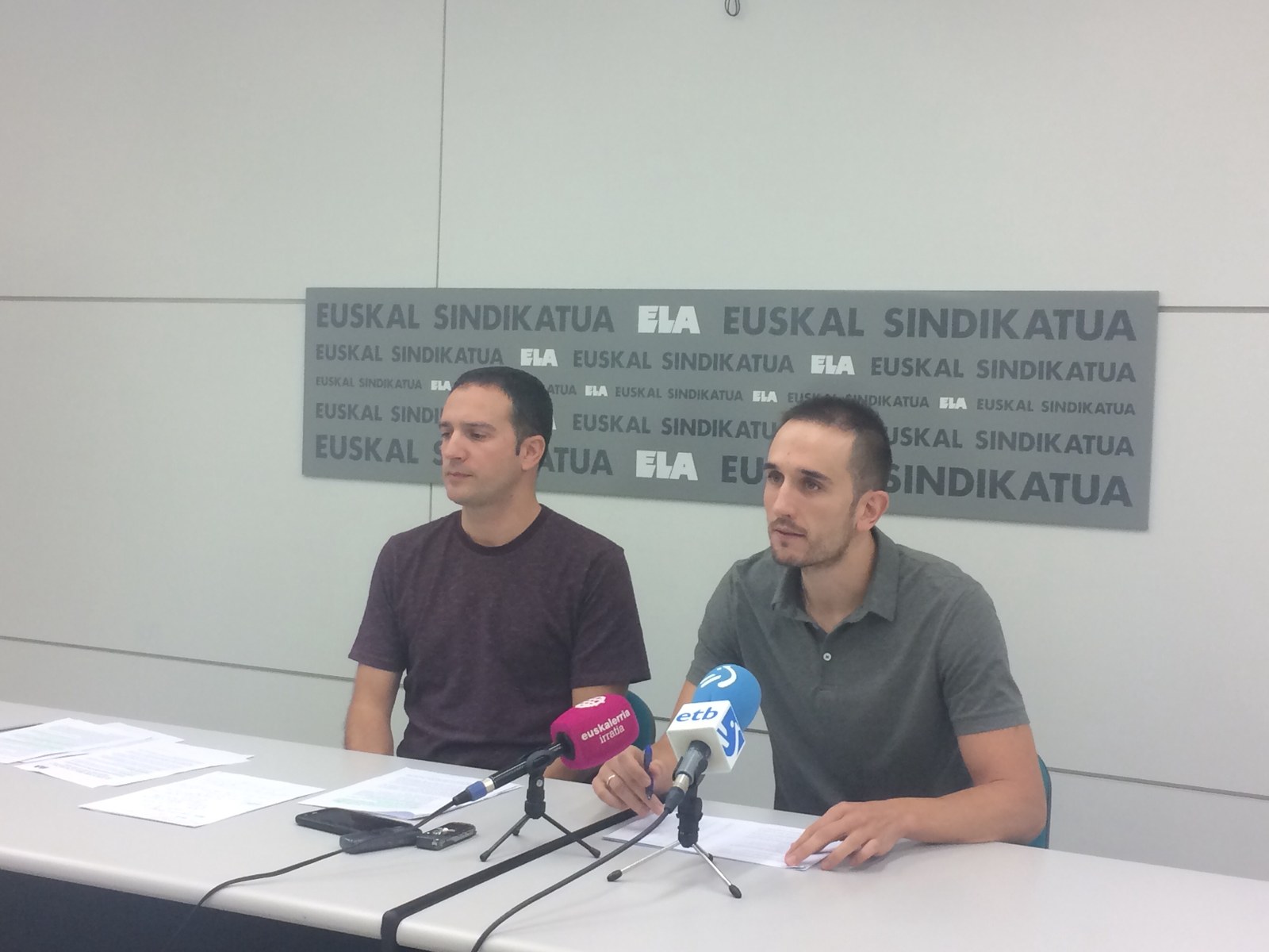 Las rentas de trabajo pagan a la Hacienda Foral un 18% más que en 2007, mientras que los beneficios empresariales cotizan un 63% menos