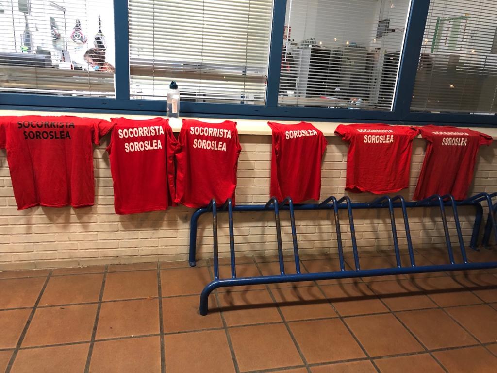 UDC Arrotxapea igerilekuetako sorosleak greban