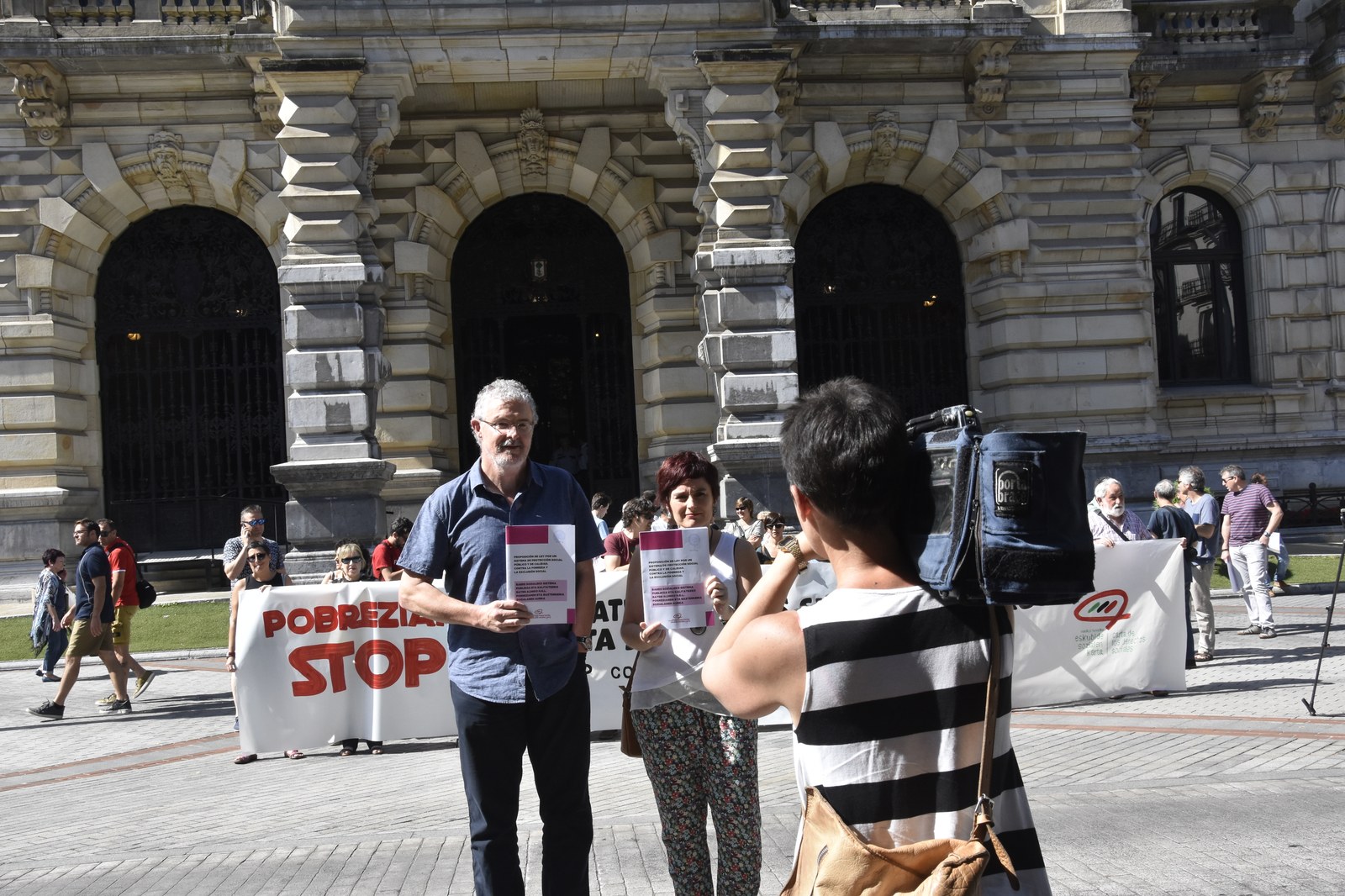 “El Gobierno vasco sigue con los recortes, por eso esta iniciativa es fundamental”