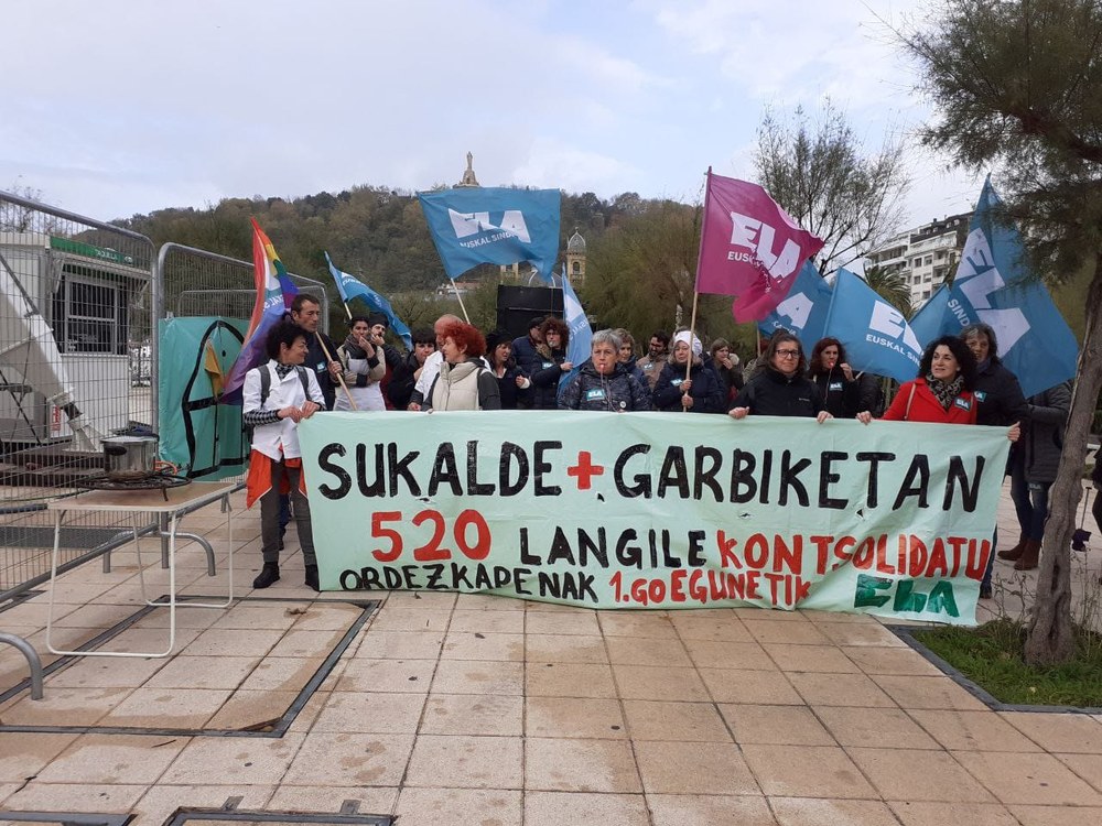 Amplio seguimiento de la huelga en el sector de cocina y limpieza de educación