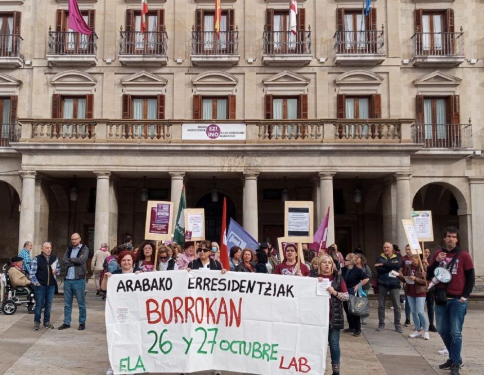 Amplio seguimiento de la huelga en el sector de residencias privadas y viviendas comunitarias de Araba