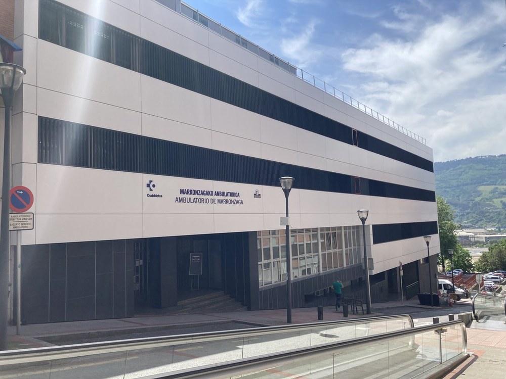 Ayuntamiento de Sestao y Osakidetza prohiben la entrada de los sindicatos a la reunión informativa sobre el futuro del centro de salud de Txabarri