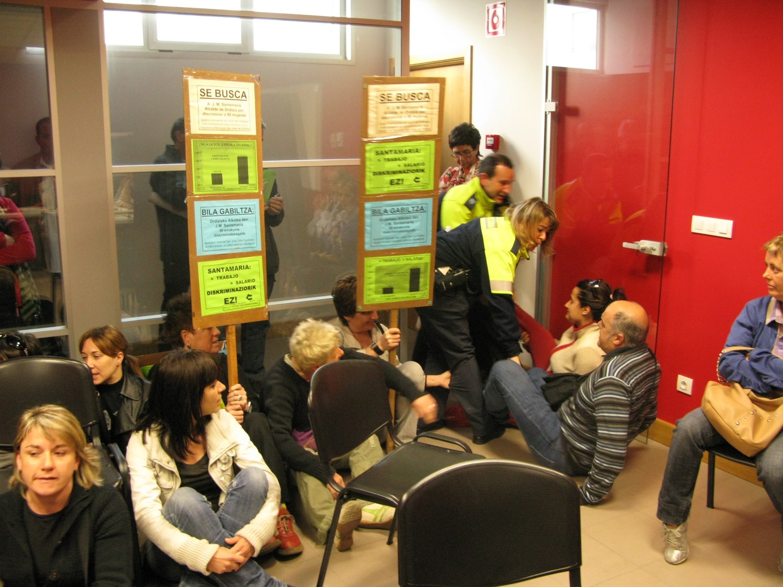 Ayuntamientos optan por la represión en la huelga de las Residencias de Gipuzkoa