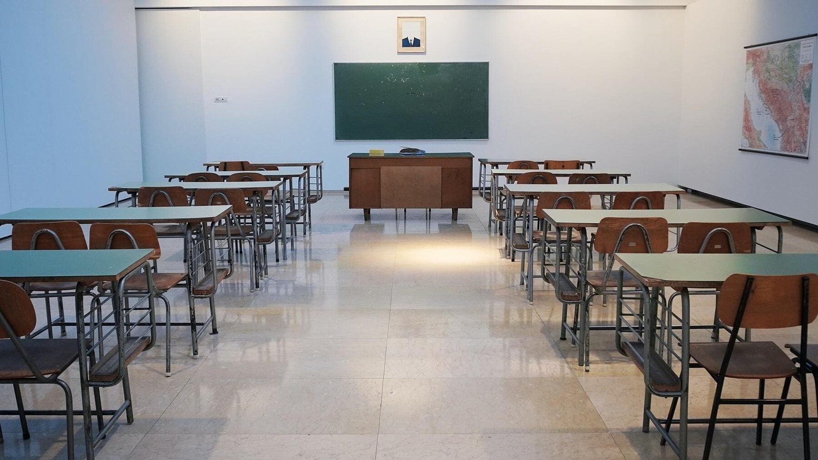 Bidelagun Fundazioa logra que la baja de un profesor del centro Carlos III por el estrés creado por la problemática laboral se declare accidente laboral Bidelagun Fundazioa logra que la baja de un profesor del centro Carlos III por el estrés creado por la problemática laboral se declare accidente laboral
