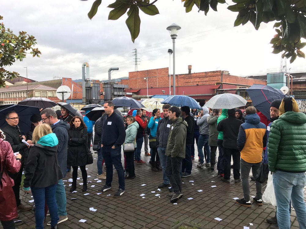 Caravana de coches de los trabajadores del Metal de Bizkaia en defensa del convenio