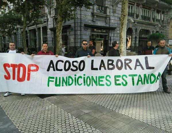 Concentración contra el acoso laboral en Fundiciones Estanda
