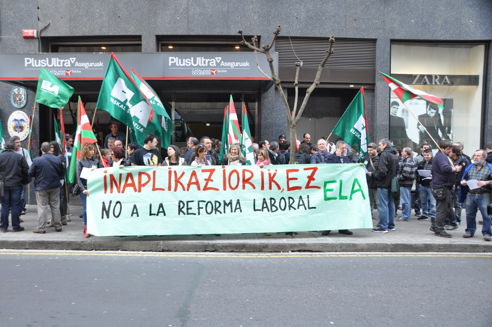 Concentración contra la inaplicación de los convenios