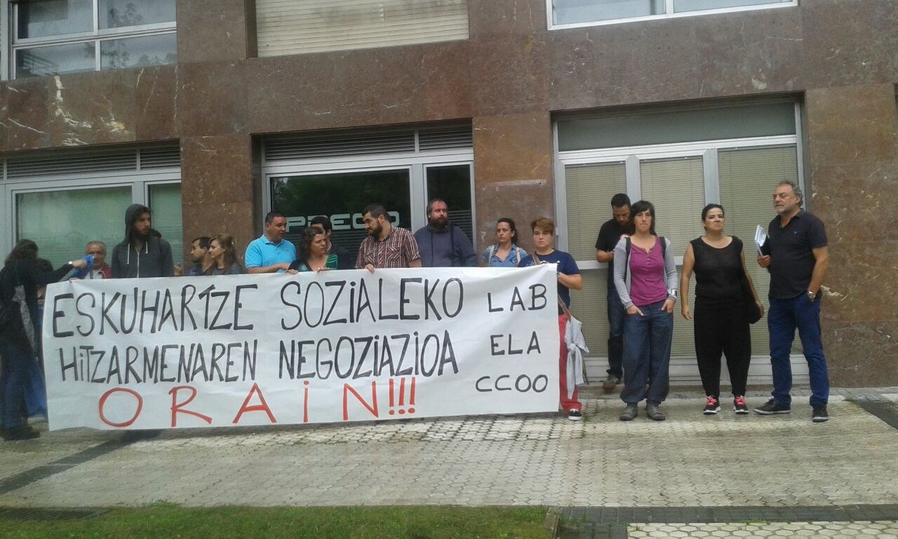 Concentración de delegados/as de Intervención Social de Gipuzkoa