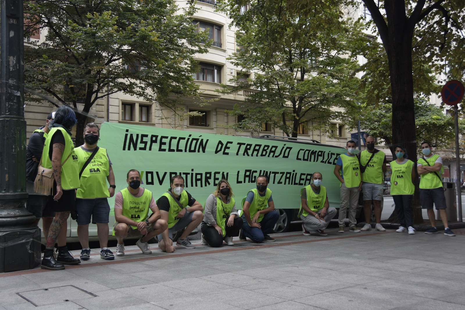 Concentración de la plantilla en huelga de Novaltia para denunciar la actuación de la Inspección Concentración de la plantilla en huelga de Novaltia para denunciar la actuación de la Inspección