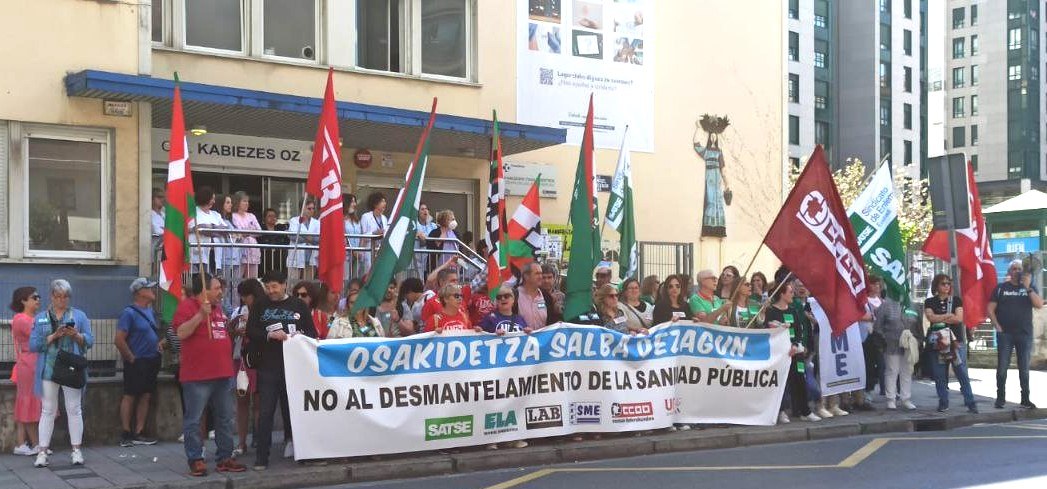 Concentraciones de la mayoría sindical en protesta por la disolución de Atención Primaria