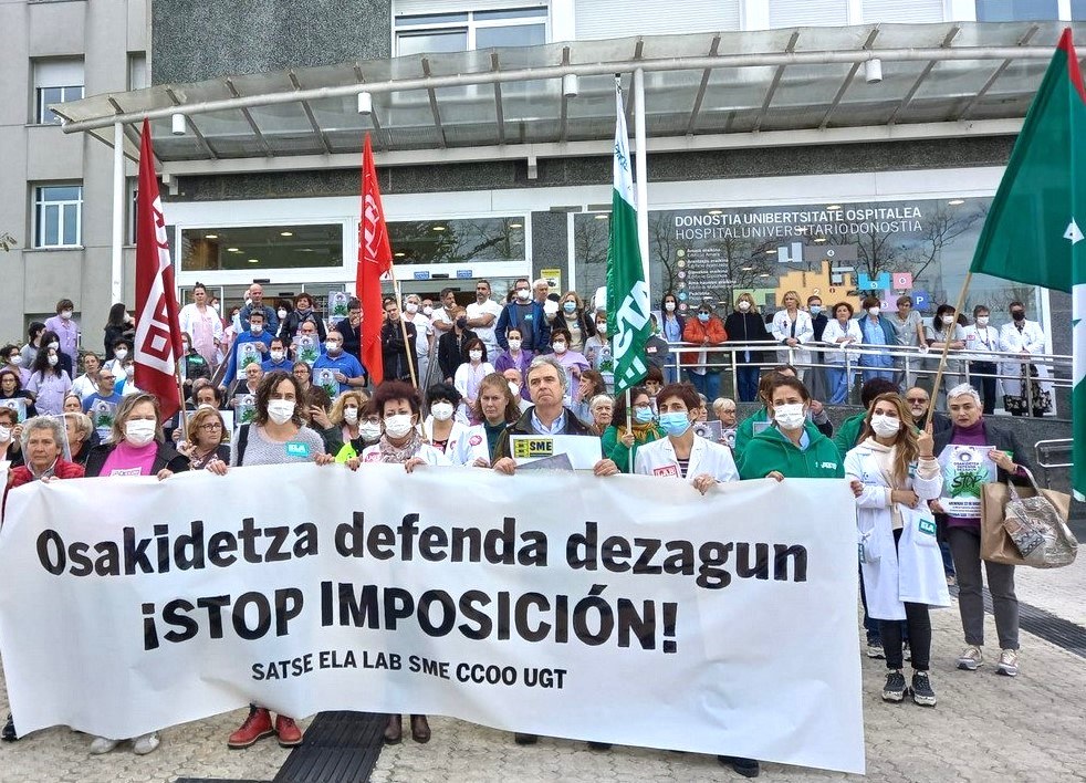 Concentraciones en los centros de trabajo de Osakidetza para exigir negociación y defender la sanidad pública