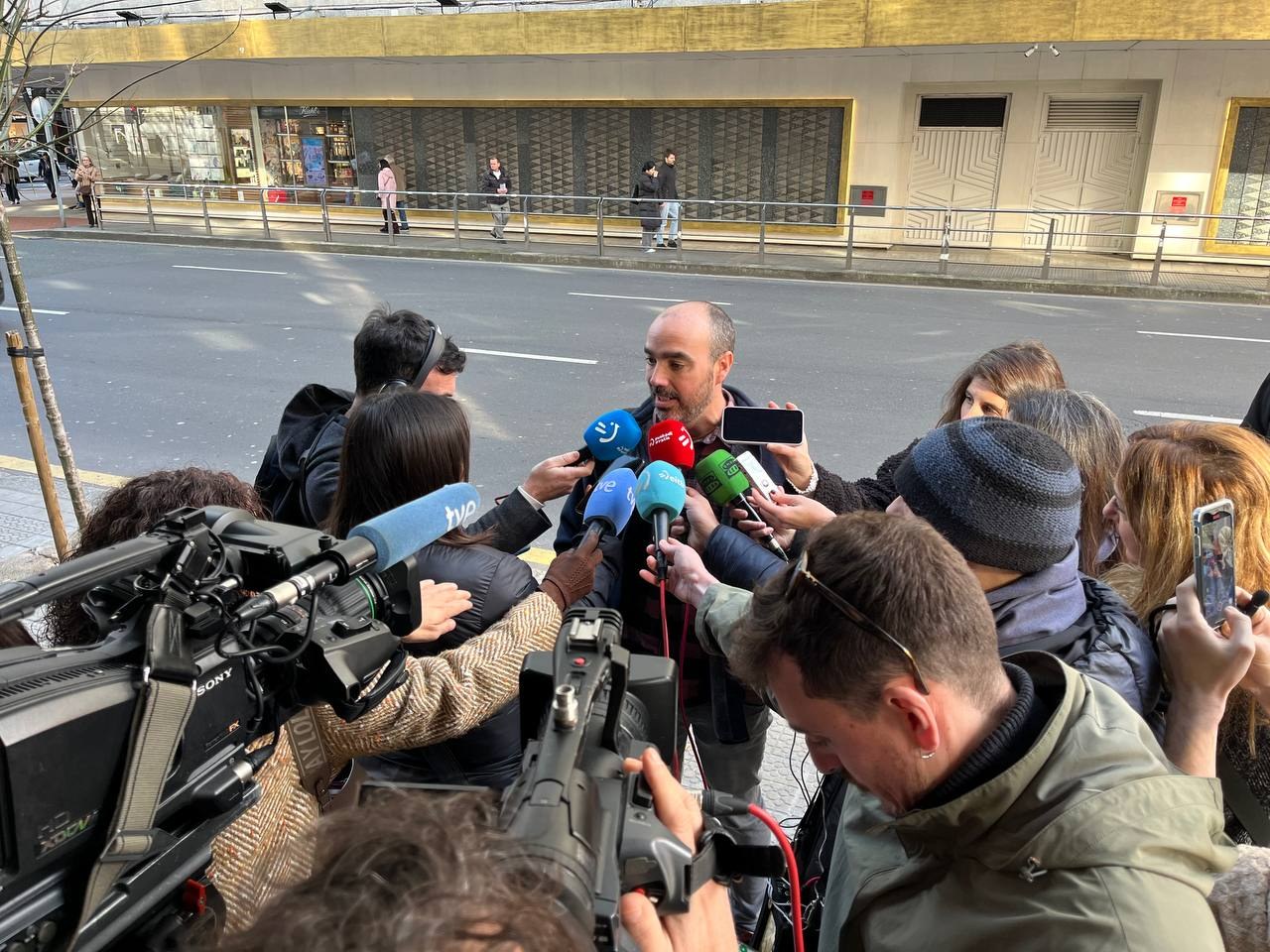 Confebask se niega a negociar un salario mínimo adecuado Confebask se niega a negociar un salario mínimo adecuado