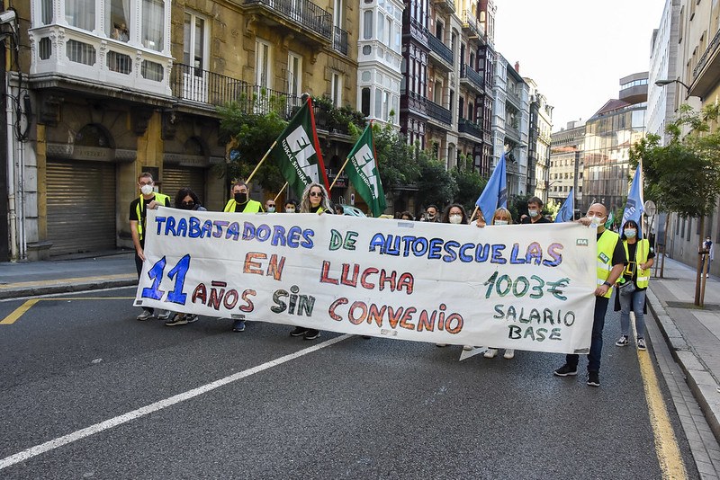 Del 2 al 5 de noviembre, cuatro días más de huelga en las autoescuelas de Bizkaia por el convenio