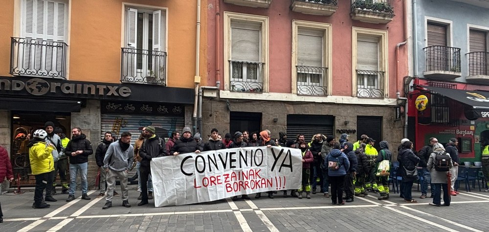 Desconvocan la huelga tras conseguir el primer convenio de jardinería