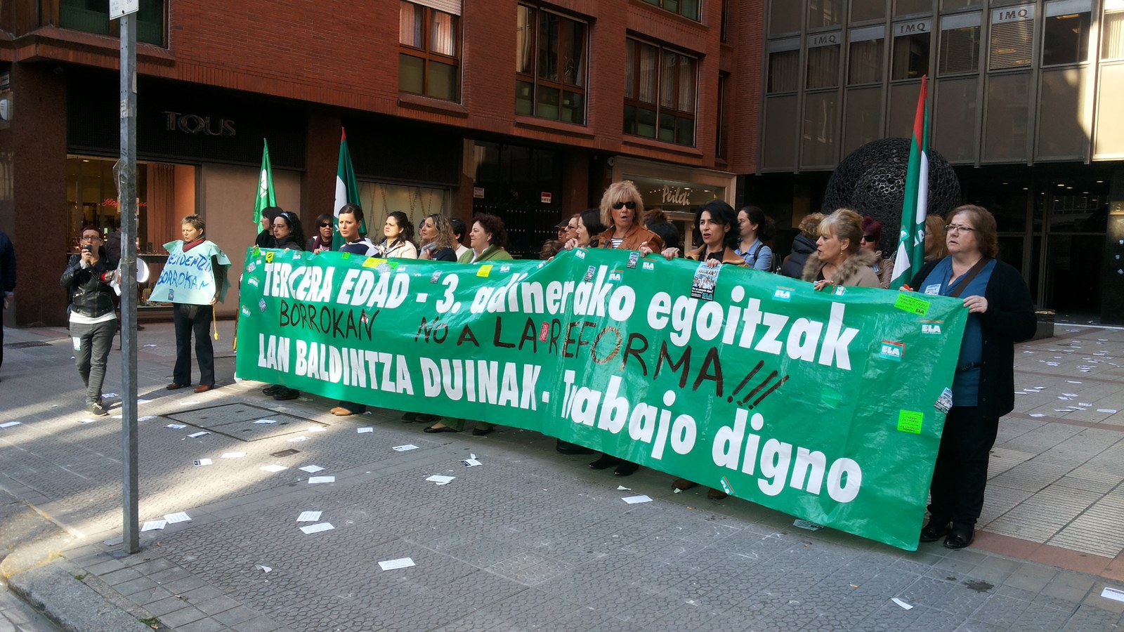 Primera semana de huelga en seis residencias de Bizkaia