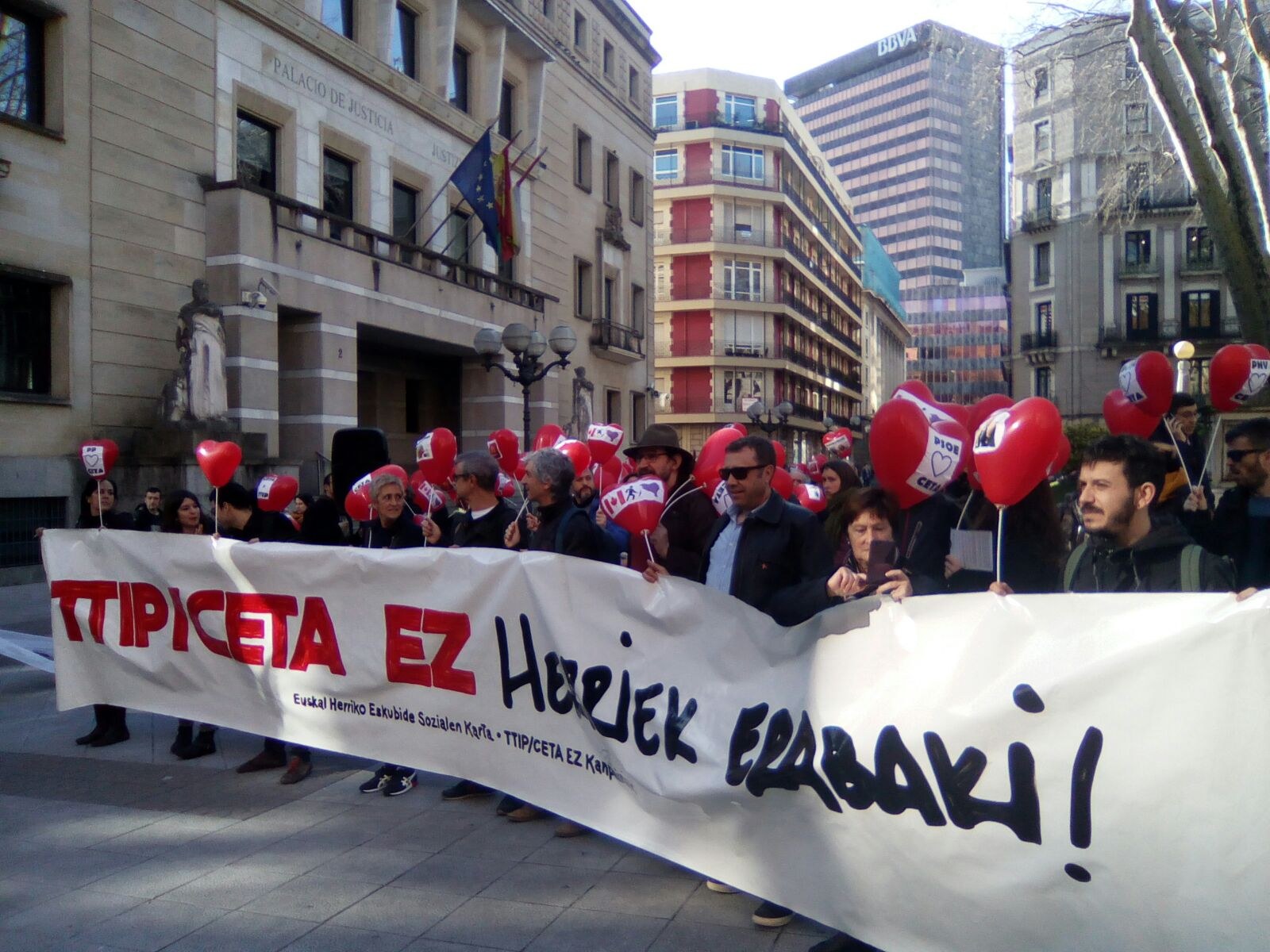 El Parlamento Europeo da luz verde al Tratado de Libre Comercio CETA El Parlamento Europeo da luz verde al Tratado de Libre Comercio CETA