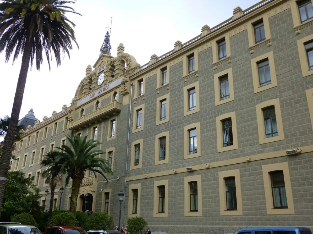 ELA consigue el reconocimiento de los 20 minutos para el aseo personal de las trabajadoras expuestas a riesgos biológicos en la Residencia Misericordia ELA consigue el reconocimiento de los 20 minutos para el aseo personal de las trabajadoras expuestas a riesgos biológicos en la Residencia Misericordia