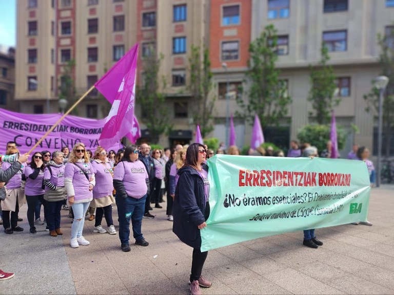 ELA consigue sentar a las patronales y al Gobierno de Navarra para negociar el convenio